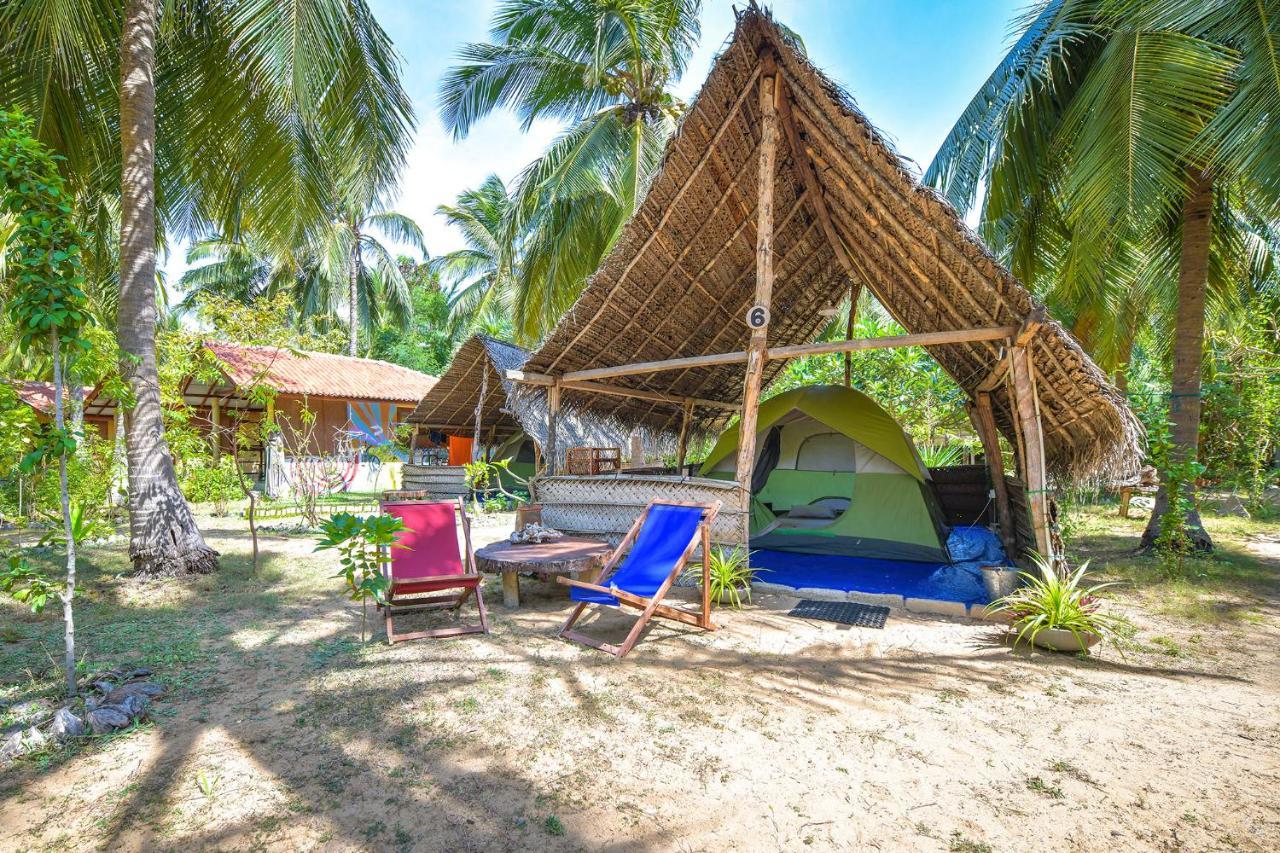 Kitesurfing Lanka Hotel Kalpitiya Bilik gambar